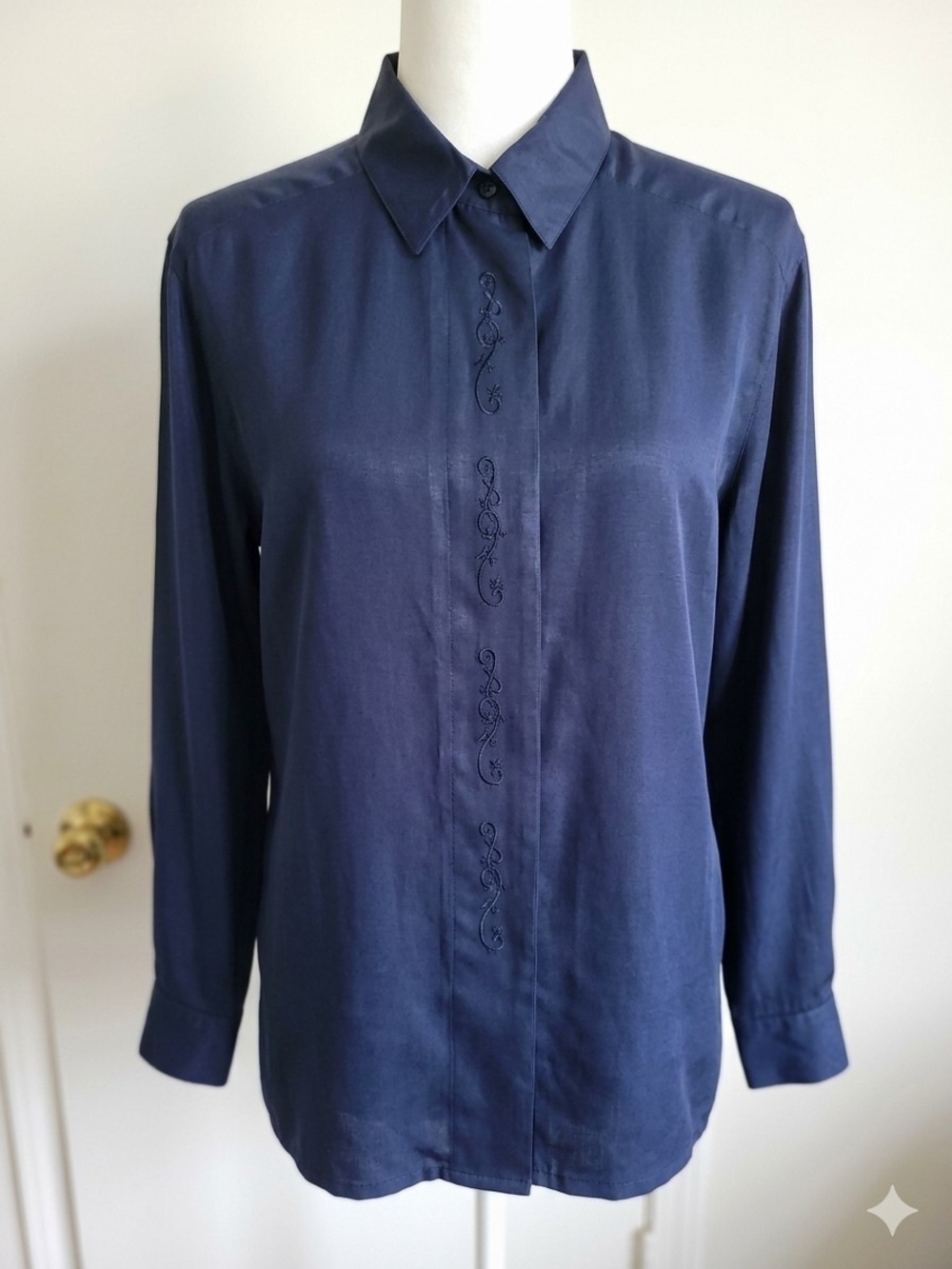 Vintage Création Avance Navy Silk-Cotton Blend Shirt Made In Hong Kong Size S
